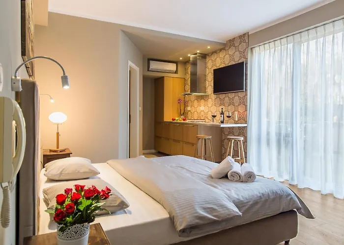 One Love Metropolitan Gardens Studio Ii *